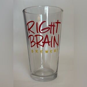 Microbrew Pint Glass – Right Brain Brewery, Traverse City, Michigan Craft Beer